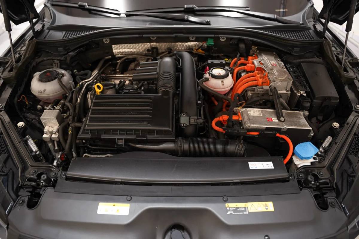 Škoda Superb Skoda Superb Combi 1.4 TSI PHEV Sportline [ Virtual Panorama LED Navi 360°cam Memory ]