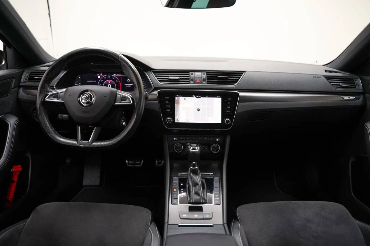 Škoda Superb Skoda Superb Combi 1.4 TSI PHEV Sportline [ Virtual Panorama LED Navi 360°cam Memory ]