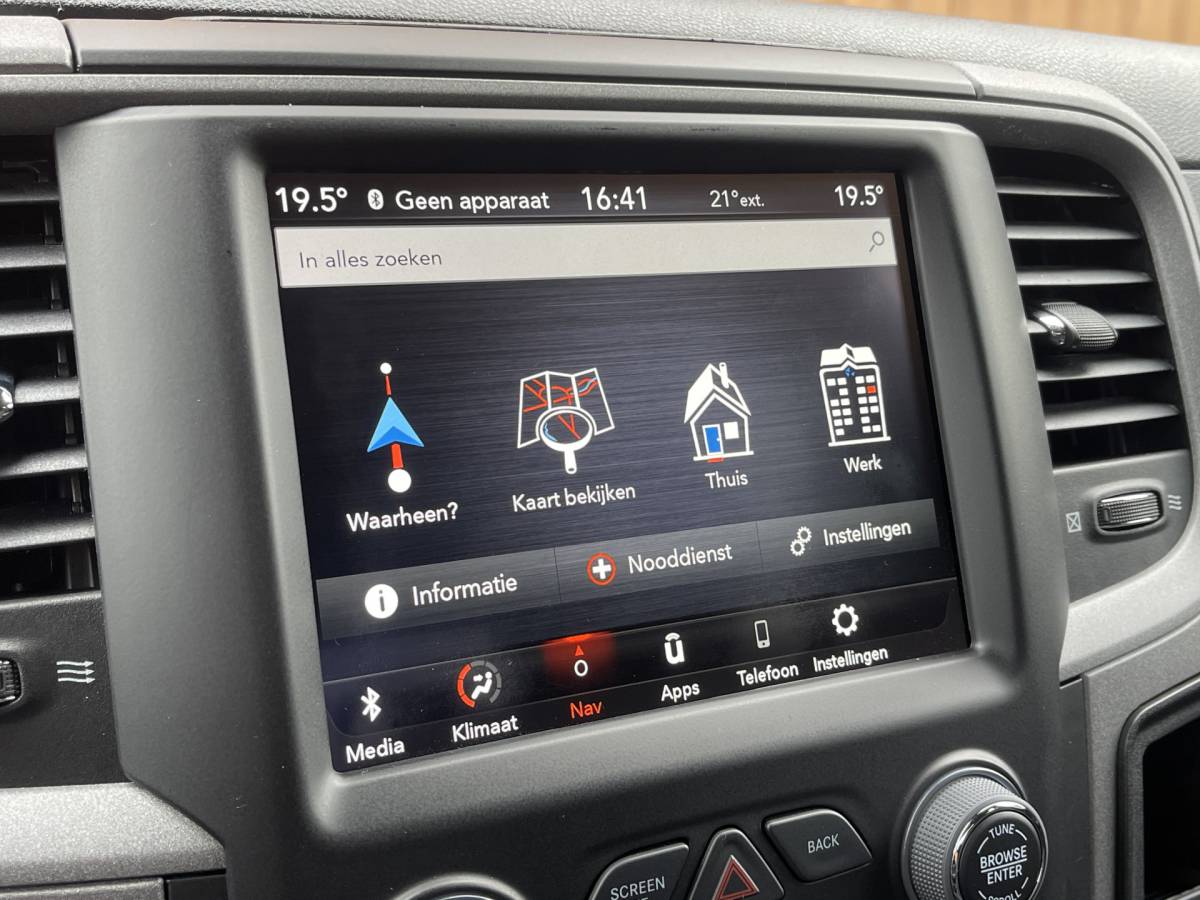 Dodge Ram 1500 Dodge RAM 1500 CLASSIC 5.7 V8 CLASSIC NIGHT 4×4 | LPG | | 3500KG Trekken | Apple Carplay | Cruise Control | Achteruitrij Camera | 20” Lichtmetaal |