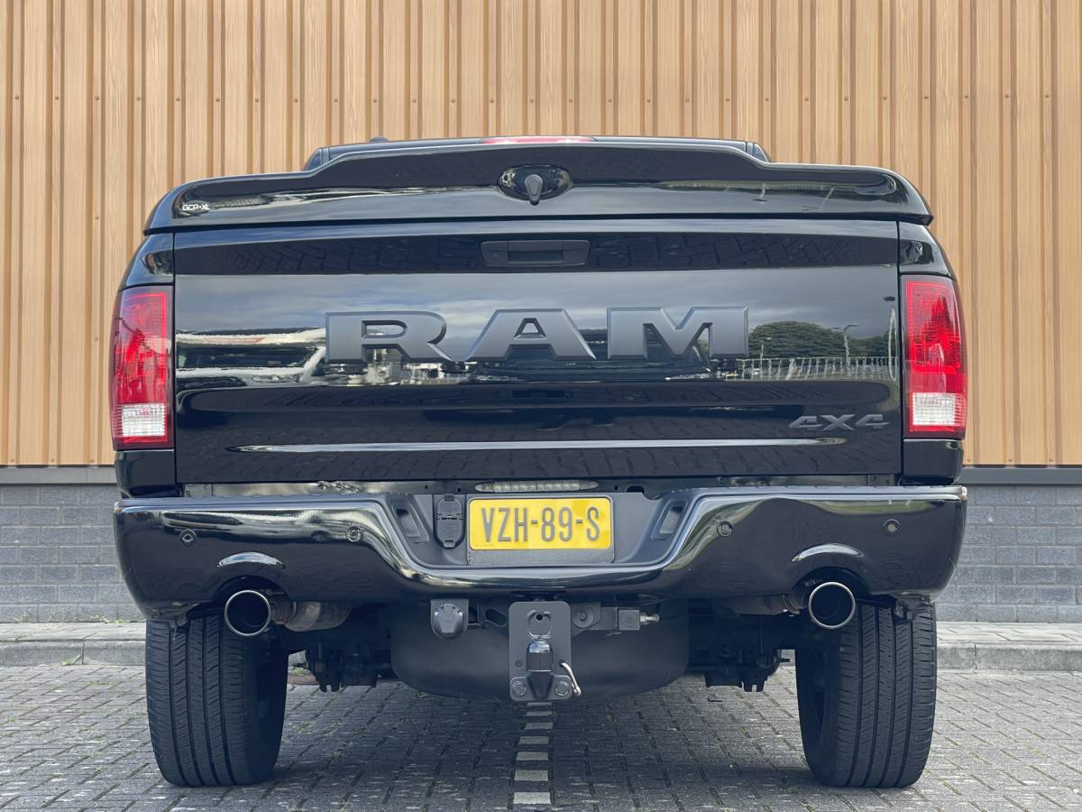 Dodge Ram 1500 Dodge RAM 1500 CLASSIC 5.7 V8 CLASSIC NIGHT 4×4 | LPG | | 3500KG Trekken | Apple Carplay | Cruise Control | Achteruitrij Camera | 20” Lichtmetaal |