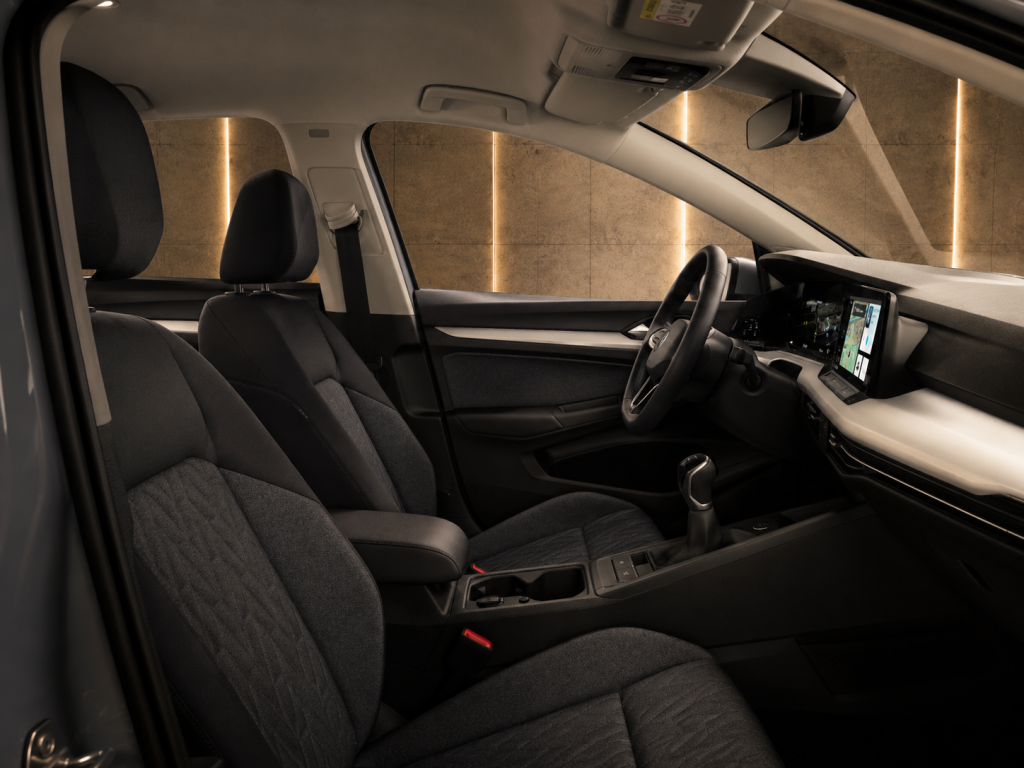 Volkswagen Golf Volkswagen Golf Binnenkort beschikbaar! 1.0 TSI LIFE MOVE ACC Camera stoelverwarming Navigatie