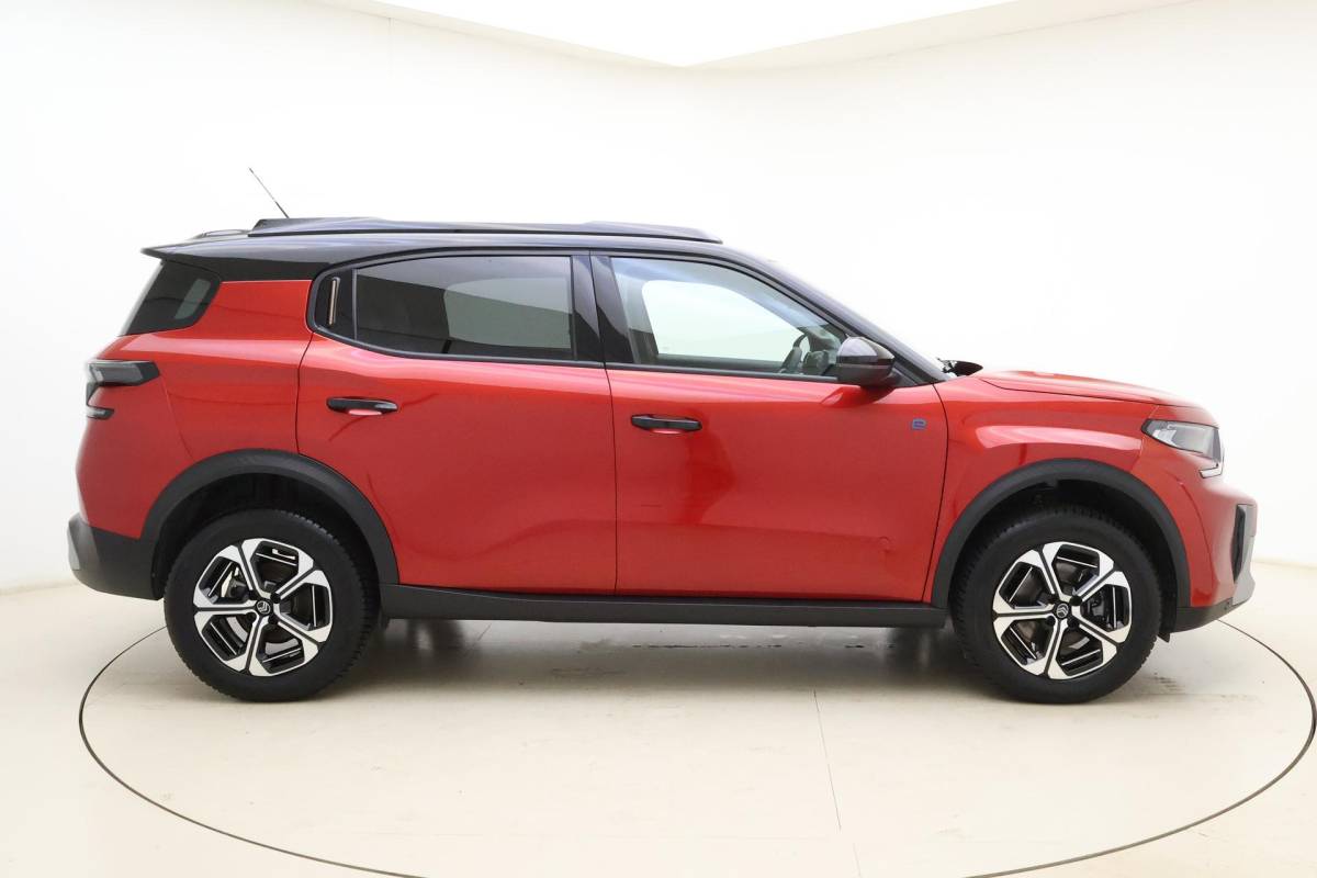 Citroën ë-C3 Aircross Citroen Ë-C3 Aircross Max 113pk 44 kWh | 3 Fase | Navigatie | LM velgen | Two Tone dak Noir Perla