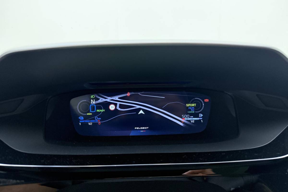 Peugeot 308 Peugeot 308 1.6 Plug-in Hybrid 195 GT Demo | FOCAL | Stoel massage + verwarming | Panoramadak | AGR stoel
