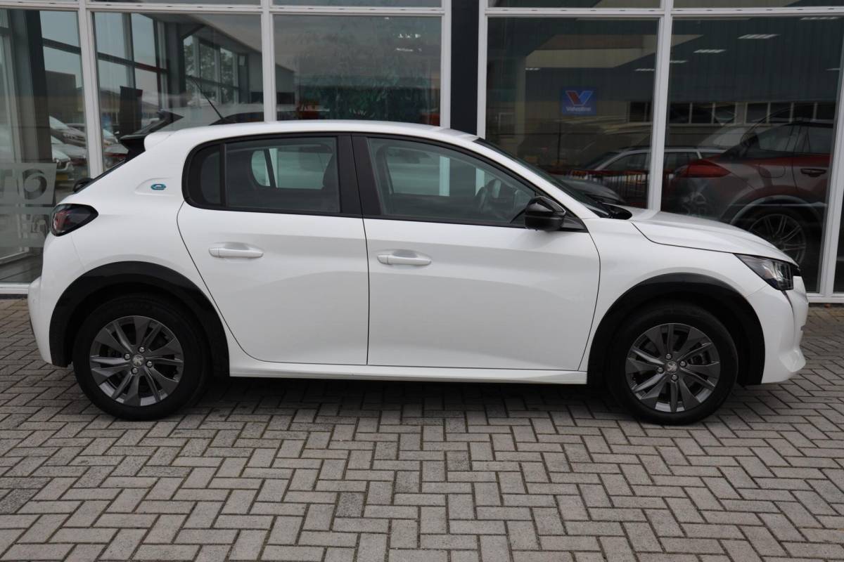 Peugeot e-208 Peugeot e-208 EV Active Pack 50 kWh|3 Fase|SOH 93%!|Carplay|Full LED|Clima|Cruise