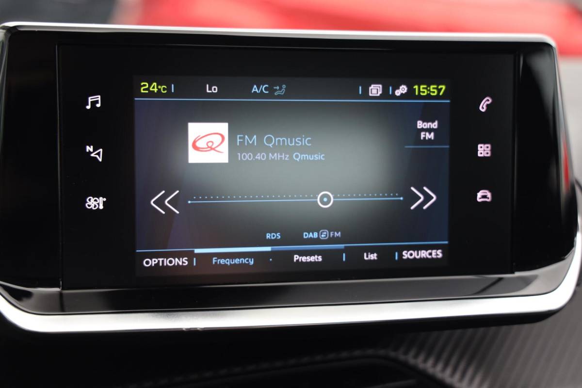 Peugeot e-208 Peugeot e-208 EV Active Pack 50 kWh|3 Fase|SOH 93%!|Carplay|Full LED|Clima|Cruise