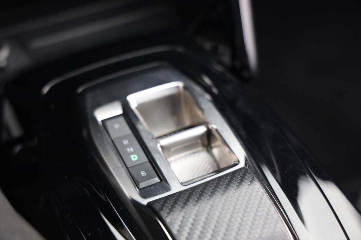Peugeot e-208 Peugeot e-208 EV Active Pack 50 kWh|3 Fase|SOH 93%!|Carplay|Full LED|Clima|Cruise