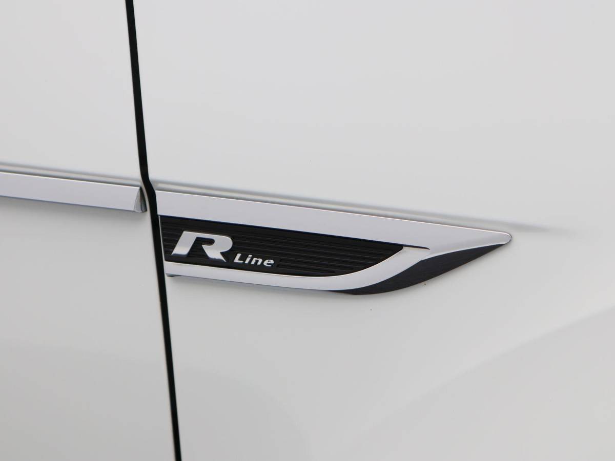 Volkswagen T-Roc Volkswagen T-Roc Cabrio 1.5 TSi 150 Pk Automaat R-Line | Adaptive Cruise Control | Full LED | Black Style | Stoelverwarming | 18 Inch