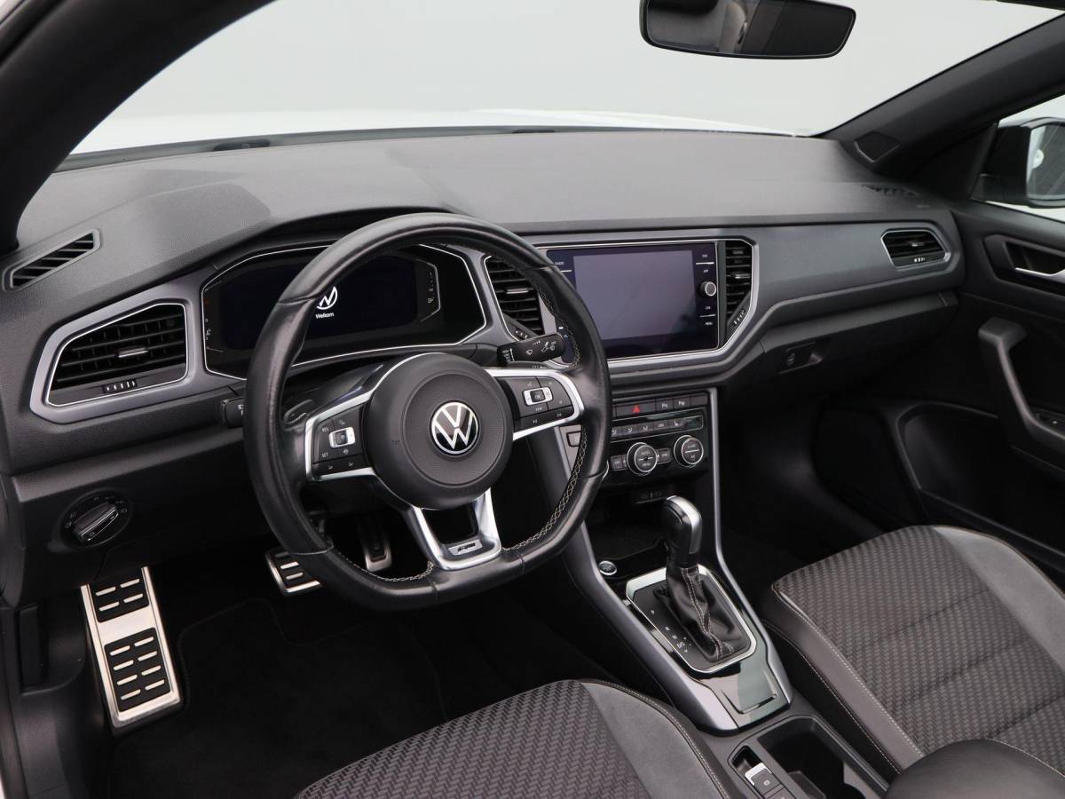 Volkswagen T-Roc Volkswagen T-Roc Cabrio 1.5 TSi 150 Pk Automaat R-Line | Adaptive Cruise Control | Full LED | Black Style | Stoelverwarming | 18 Inch