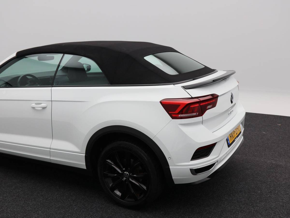 Volkswagen T-Roc Volkswagen T-Roc Cabrio 1.5 TSi 150 Pk Automaat R-Line | Adaptive Cruise Control | Full LED | Black Style | Stoelverwarming | 18 Inch