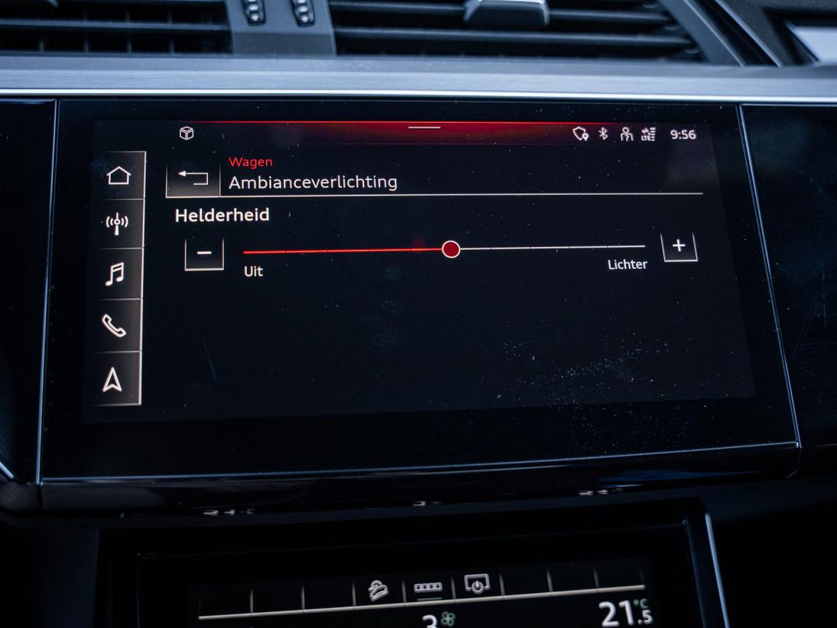 Audi e-tron Audi e-tron Sportback 55 quattro S edition 95 kWh Pano | Valcona | 21” | Luchtvering | Trekhaak | BTW