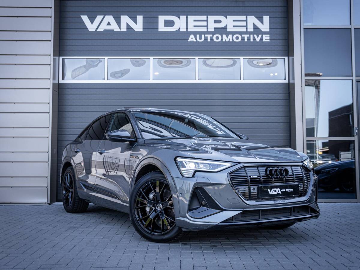 Audi e-tron Audi e-tron Sportback 55 quattro S edition 95 kWh Pano | Valcona | 21” | Luchtvering | Trekhaak | BTW