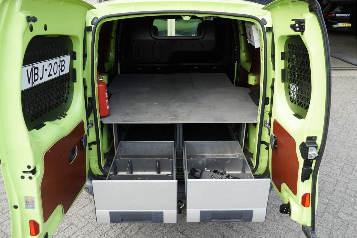 Renault Kangoo Renault Kangoo 1.5 dCi Energy Comfort BJ2019 Pdc | Navi | Trekhaak | Airco | Cruise control | Getint glas | Tussenshot+Raam | Achterdeuren+Raam | 2x zijdeur Links en rechts!
