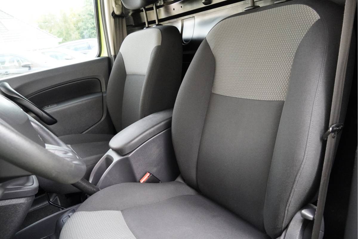 Renault Kangoo Renault Kangoo 1.5 dCi Energy Comfort BJ2019 Pdc | Navi | Trekhaak | Airco | Cruise control | Getint glas | Tussenshot+Raam | Achterdeuren+Raam | 2x zijdeur Links en rechts!