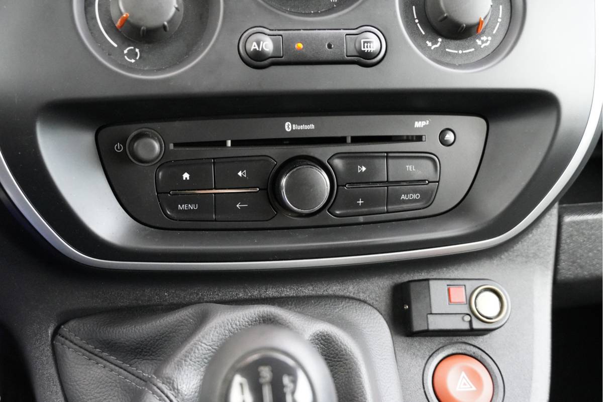 Renault Kangoo Renault Kangoo 1.5 dCi Energy Comfort BJ2019 Pdc | Navi | Trekhaak | Airco | Cruise control | Getint glas | Tussenshot+Raam | Achterdeuren+Raam | 2x zijdeur Links en rechts!