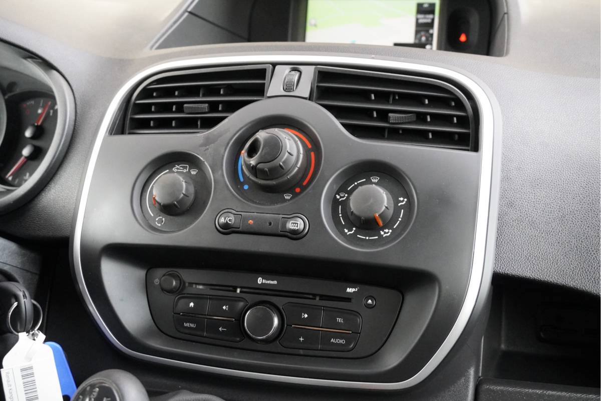 Renault Kangoo Renault Kangoo 1.5 dCi Energy Comfort BJ2019 Pdc | Navi | Trekhaak | Airco | Cruise control | Getint glas | Tussenshot+Raam | Achterdeuren+Raam | 2x zijdeur Links en rechts!