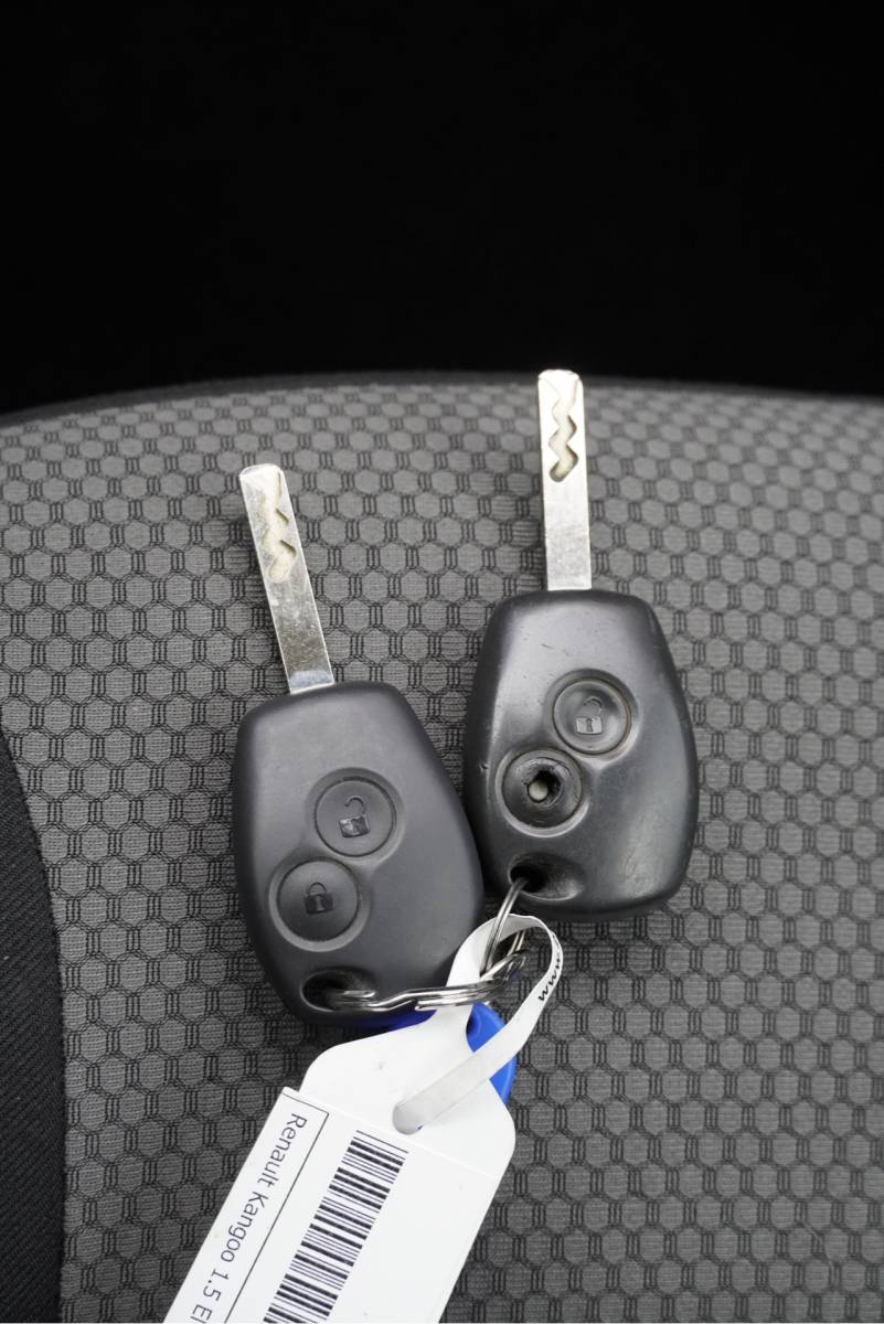 Renault Kangoo Renault Kangoo 1.5 dCi Energy Comfort BJ2019 Pdc | Navi | Trekhaak | Airco | Cruise control | Getint glas | Tussenshot+Raam | Achterdeuren+Raam | 2x zijdeur Links en rechts!
