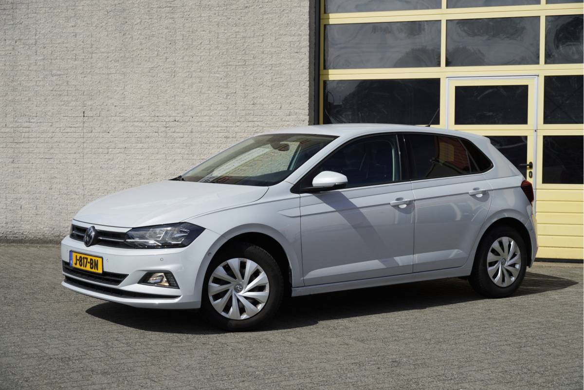 Volkswagen Polo Volkswagen Polo 1.0 TSI 5drs Comfortline Business BJ2020  Climate control | Cruise control | PDC | App-connect | Navi | Led