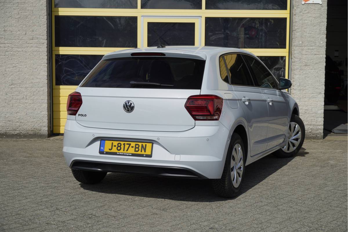 Volkswagen Polo Volkswagen Polo 1.0 TSI 5drs Comfortline Business BJ2020  Climate control | Cruise control | PDC | App-connect | Navi | Led