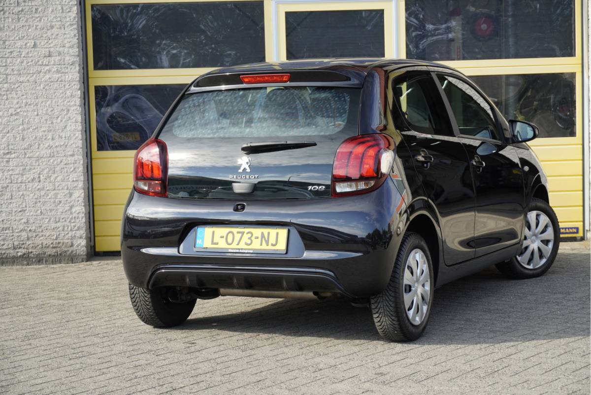 Peugeot 108 Peugeot 108 1.0 e-VTi Active BJ2021 Led | Airco | Audio