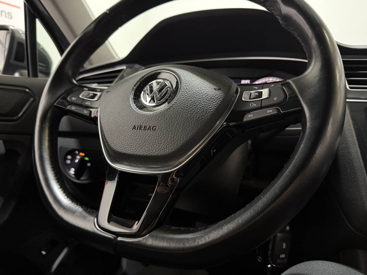 Volkswagen Tiguan Volkswagen Tiguan 2.0 TSI 4Motion R-Line – Navi / Bluetooth / Lane assist