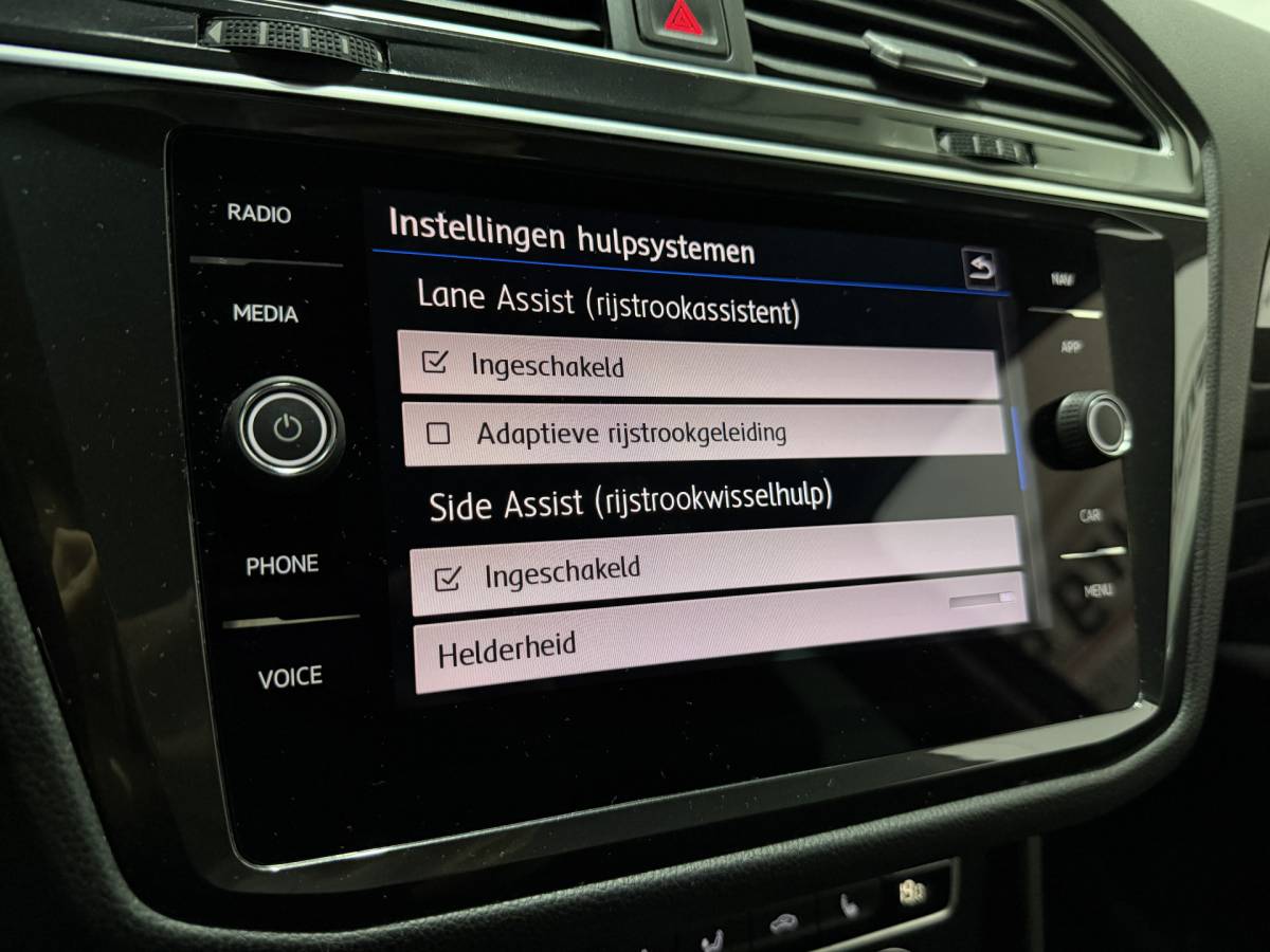 Volkswagen Tiguan Volkswagen Tiguan 2.0 TSI 4Motion R-Line – Navi / Bluetooth / Lane assist