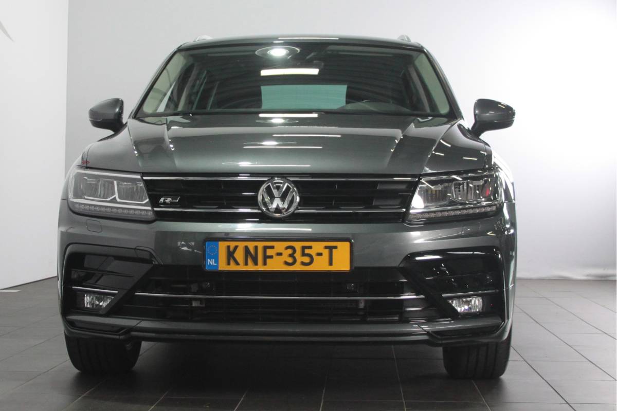 Volkswagen Tiguan Volkswagen Tiguan 2.0 TSI 4Motion R-Line – Navi / Bluetooth / Lane assist