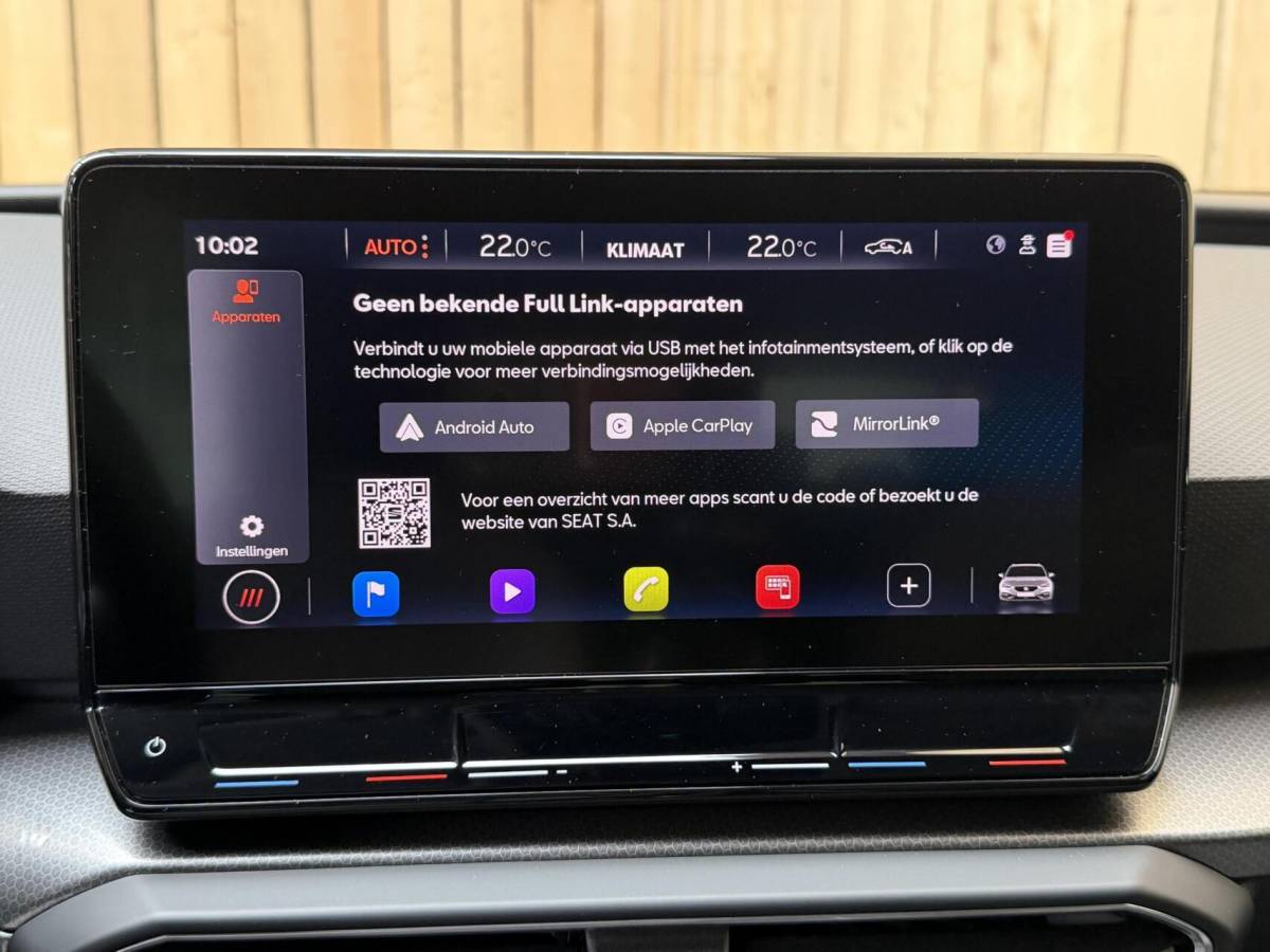 SEAT Leon Seat Leon Sportstourer 1.5 TSI Style Launch Edition Apple CarPlay/Android Auto | Adaptieve cruise control | Climate control | Getint glas |  LED koplampen | Navigatiesysteem | Rijstrooksensor | Parkeersensoren voor en achter