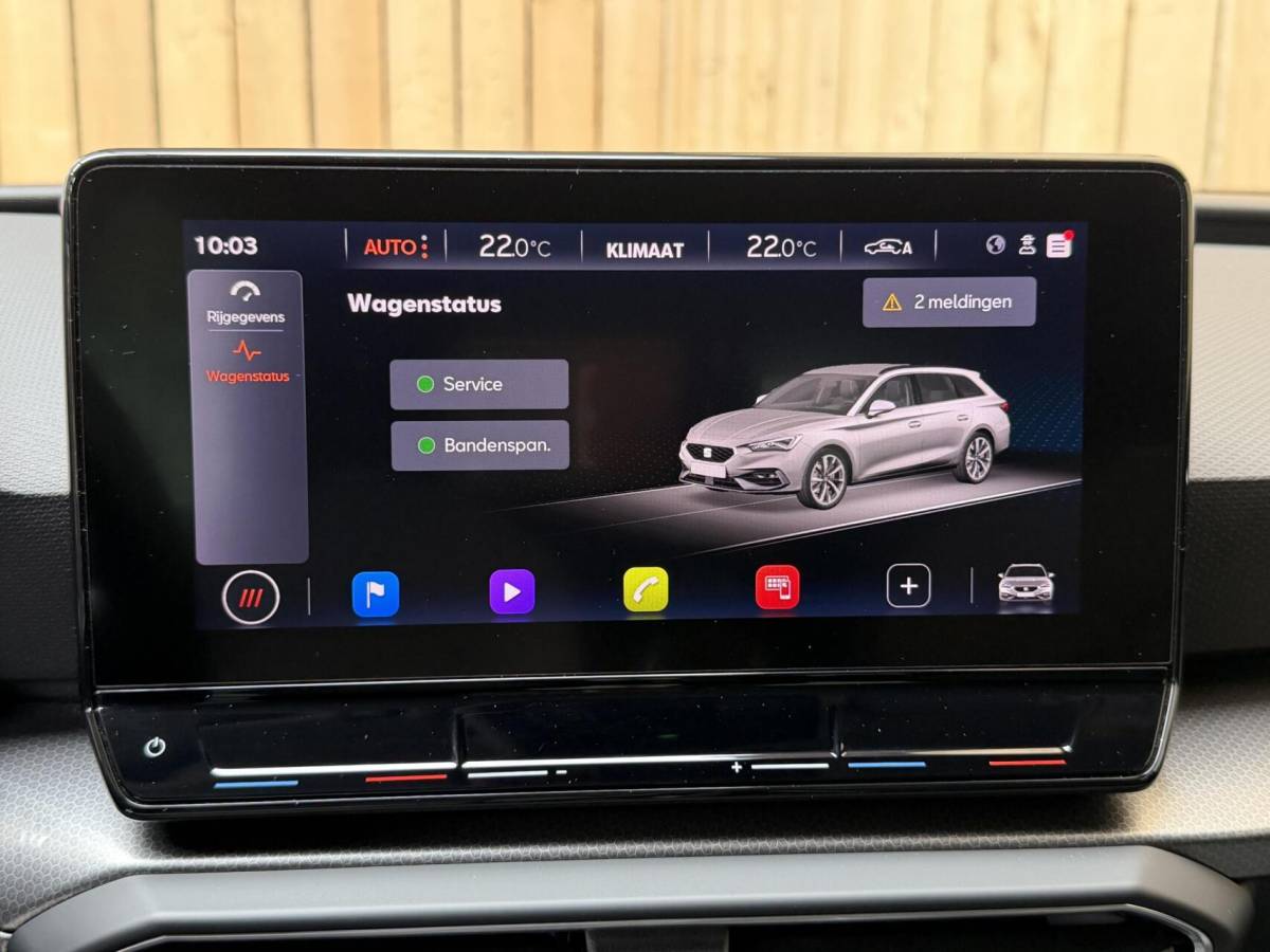 SEAT Leon Seat Leon Sportstourer 1.5 TSI Style Launch Edition Apple CarPlay/Android Auto | Adaptieve cruise control | Climate control | Getint glas |  LED koplampen | Navigatiesysteem | Rijstrooksensor | Parkeersensoren voor en achter