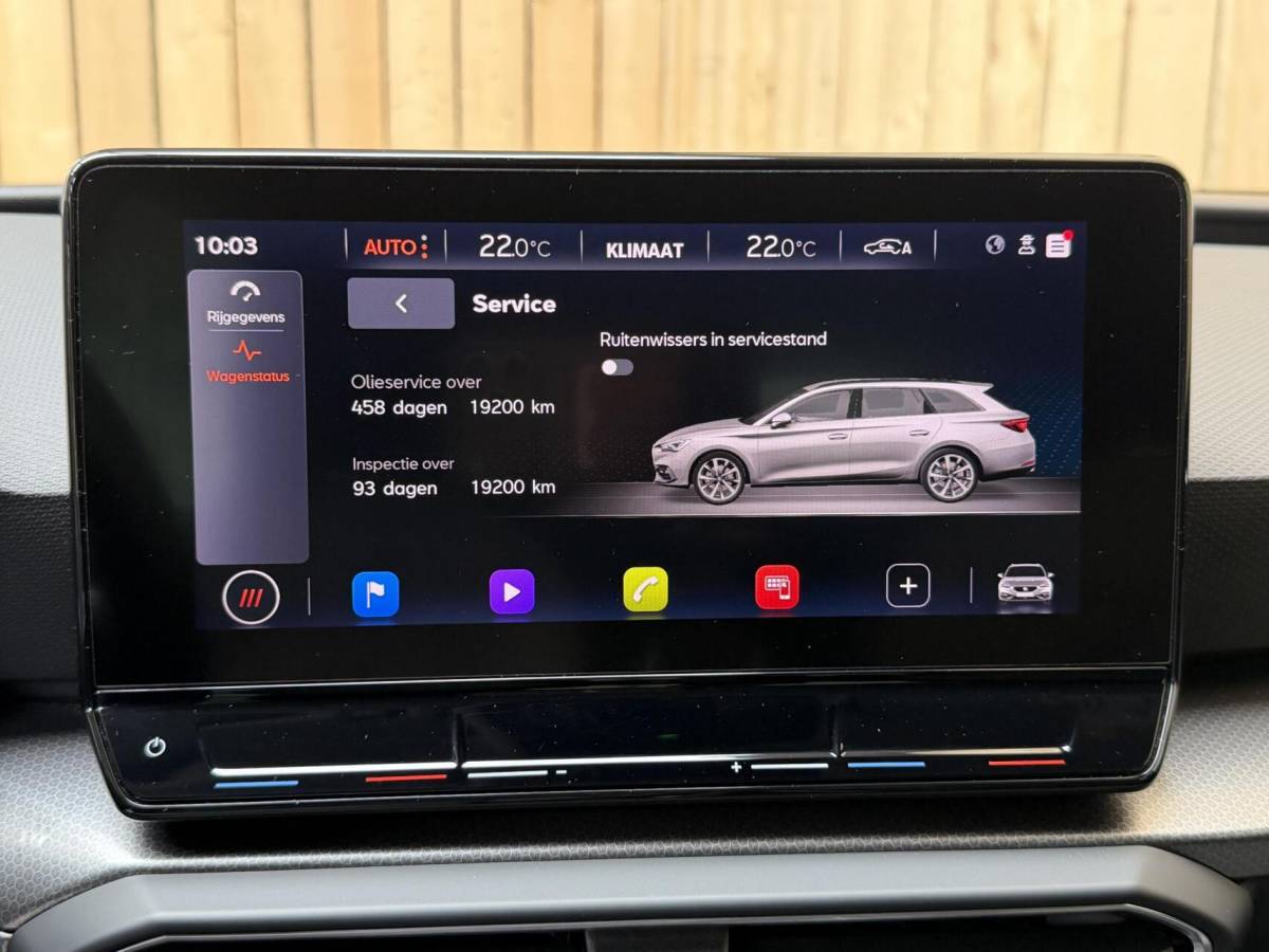 SEAT Leon Seat Leon Sportstourer 1.5 TSI Style Launch Edition Apple CarPlay/Android Auto | Adaptieve cruise control | Climate control | Getint glas |  LED koplampen | Navigatiesysteem | Rijstrooksensor | Parkeersensoren voor en achter