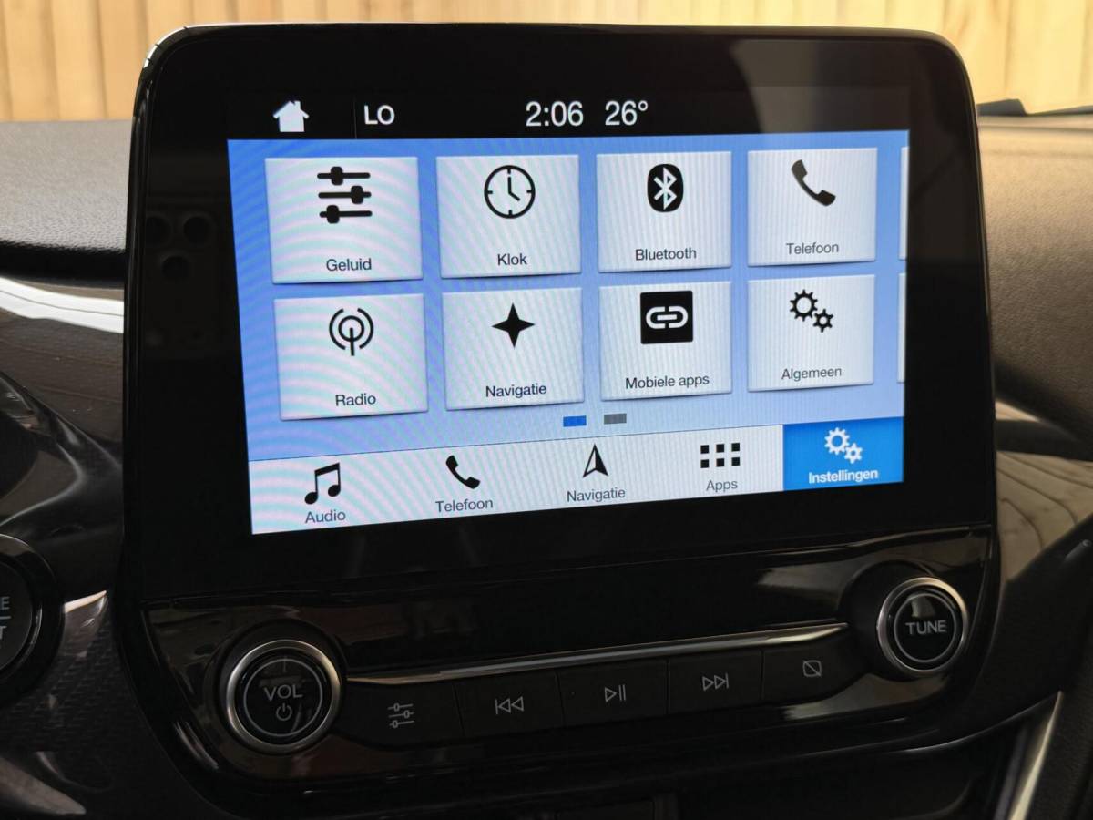 Ford Fiesta Ford Fiesta 1.0 EcoBoost ST-Line Apple CarPlay/Android Auto | Cruise & climate control | Elektrische ramen voor | Navigatiesysteem | LED dagrijverlichting | Parkeersensoren achter | Sportstoelen