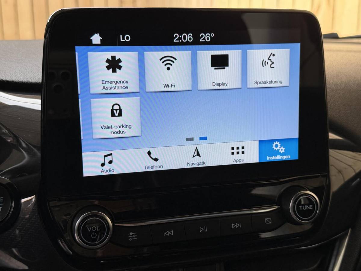 Ford Fiesta Ford Fiesta 1.0 EcoBoost ST-Line Apple CarPlay/Android Auto | Cruise & climate control | Elektrische ramen voor | Navigatiesysteem | LED dagrijverlichting | Parkeersensoren achter | Sportstoelen
