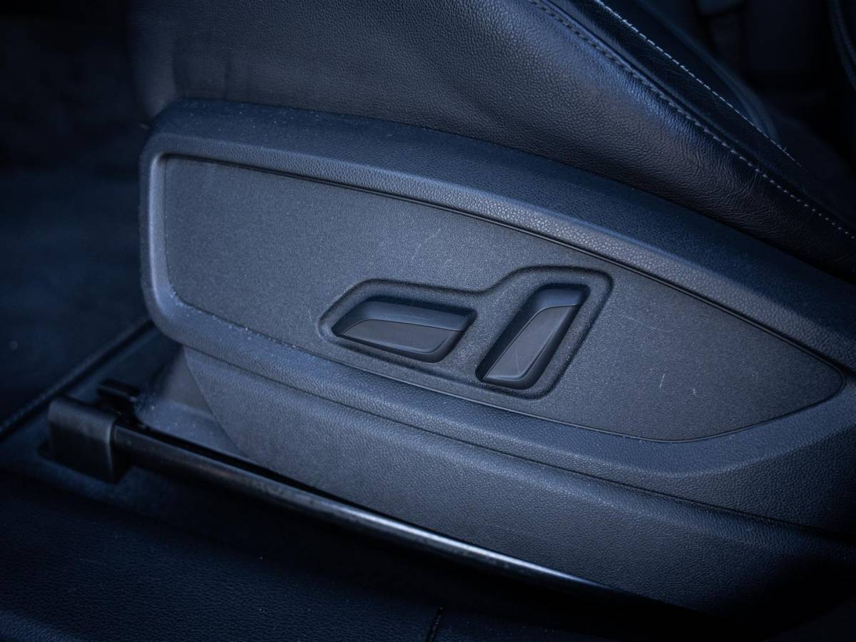 Audi Q5 Audi Q5 Sportback 55 TFSI e S edition Luchtvering | Black Optics | Trekhaak