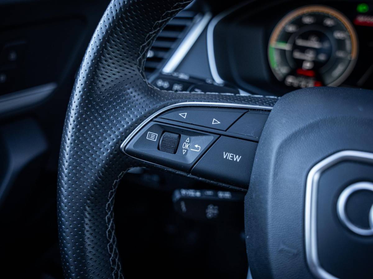 Audi Q5 Audi Q5 Sportback 55 TFSI e S edition Luchtvering | Black Optics | Trekhaak