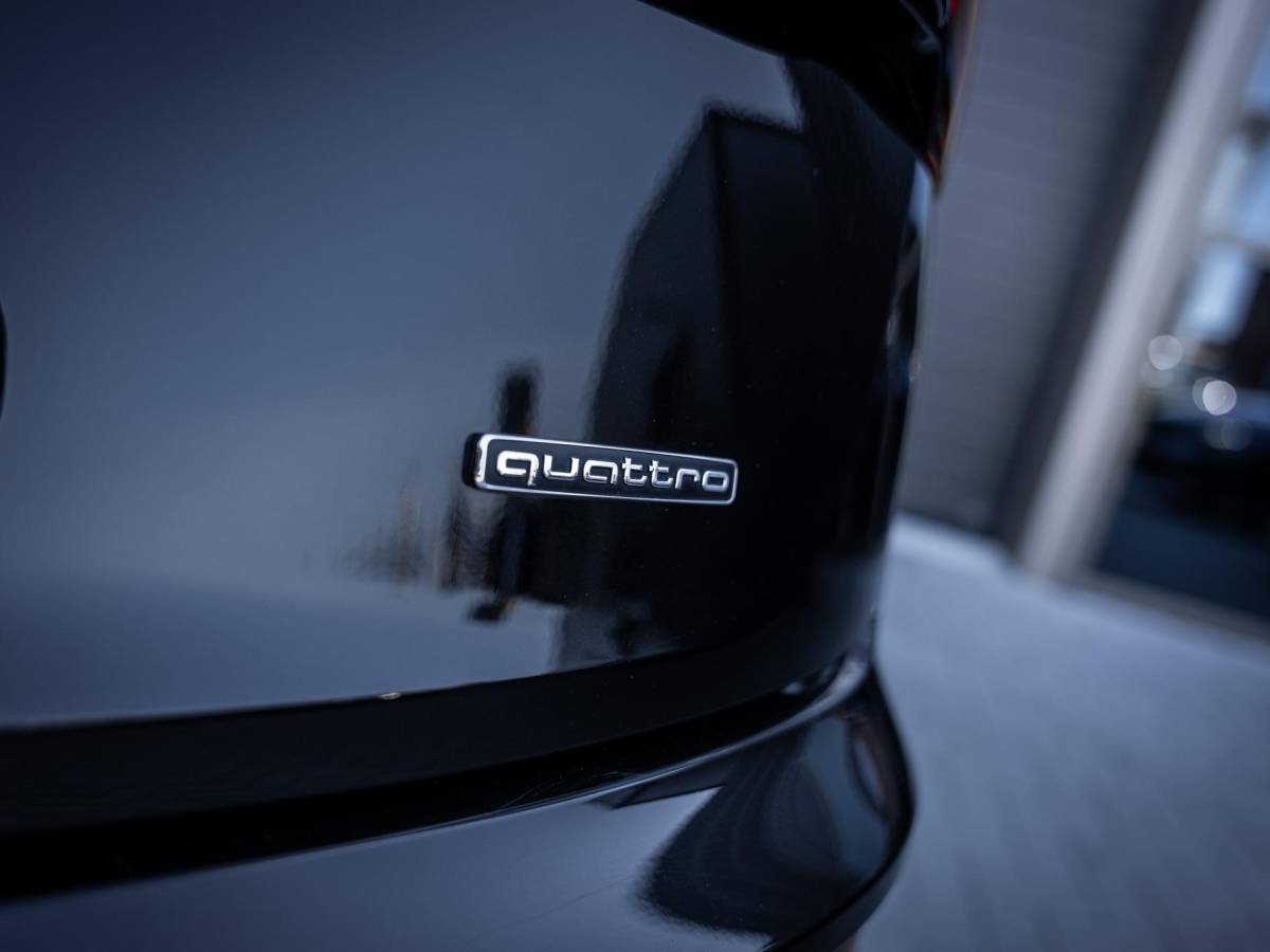 Audi Q5 Audi Q5 Sportback 55 TFSI e S edition Luchtvering | Black Optics | Trekhaak