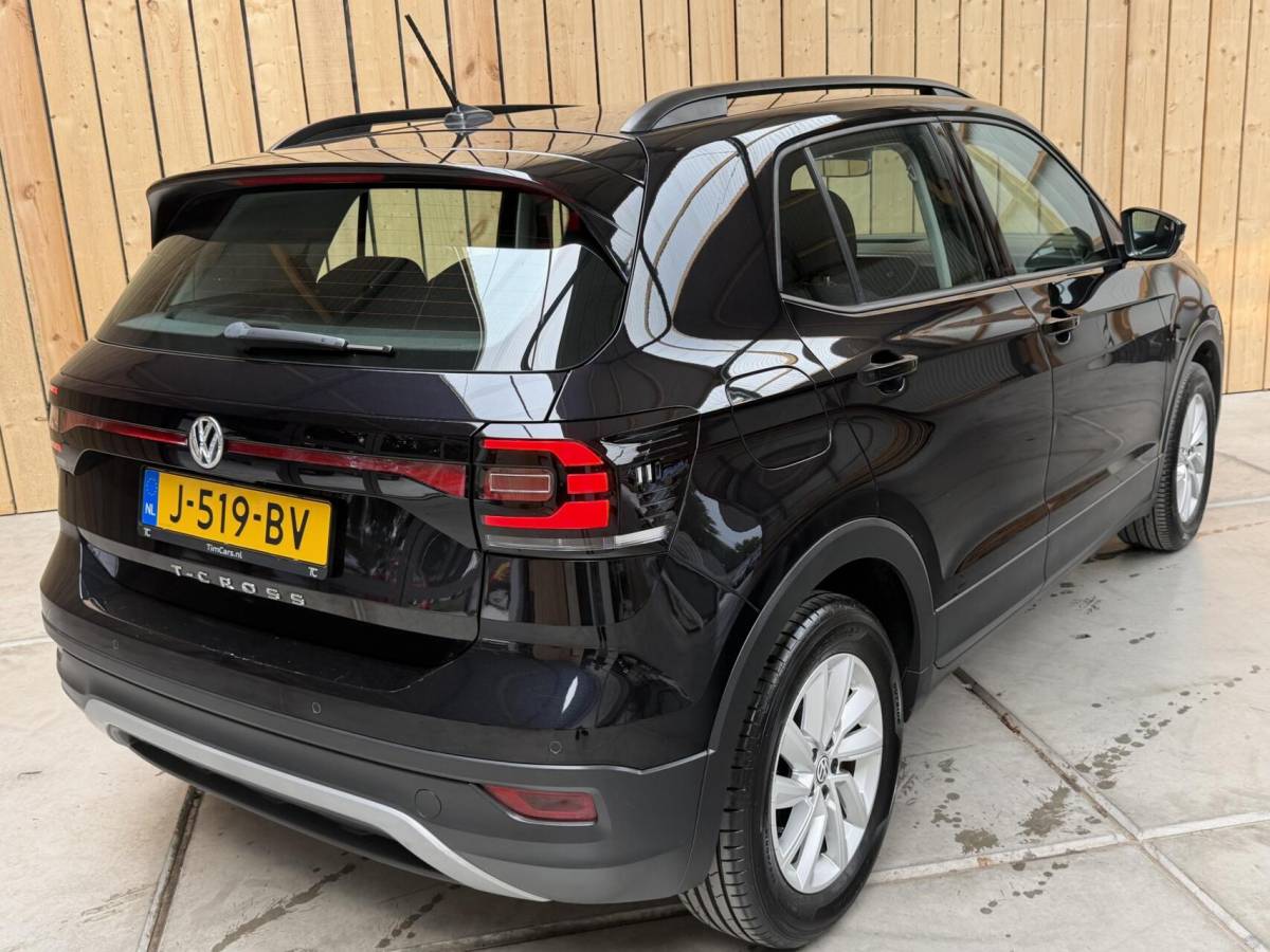 Volkswagen T-Cross Volkswagen T-Cross 1.0 TSI Life Apple CarPlay/Android Auto | Airconditioning | Cruise control adaptief | DAB ontvanger | Dode hoek detectie | Navigatiesysteem | Parkeersensoren voor en achter