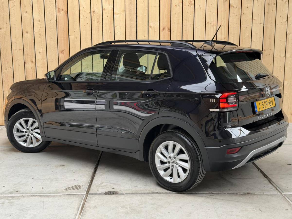 Volkswagen T-Cross Volkswagen T-Cross 1.0 TSI Life Apple CarPlay/Android Auto | Airconditioning | Cruise control adaptief | DAB ontvanger | Dode hoek detectie | Navigatiesysteem | Parkeersensoren voor en achter