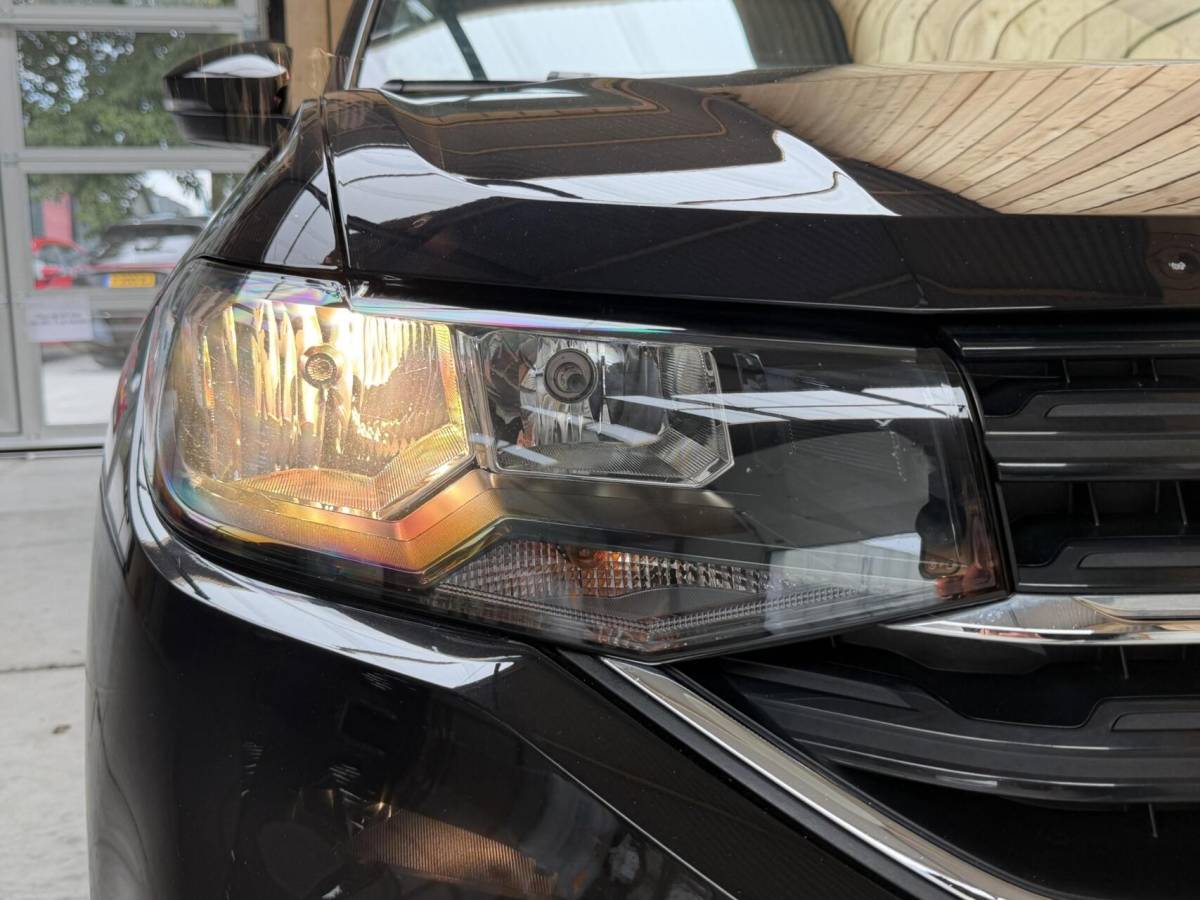 Volkswagen T-Cross Volkswagen T-Cross 1.0 TSI Life Apple CarPlay/Android Auto | Airconditioning | Cruise control adaptief | DAB ontvanger | Dode hoek detectie | Navigatiesysteem | Parkeersensoren voor en achter