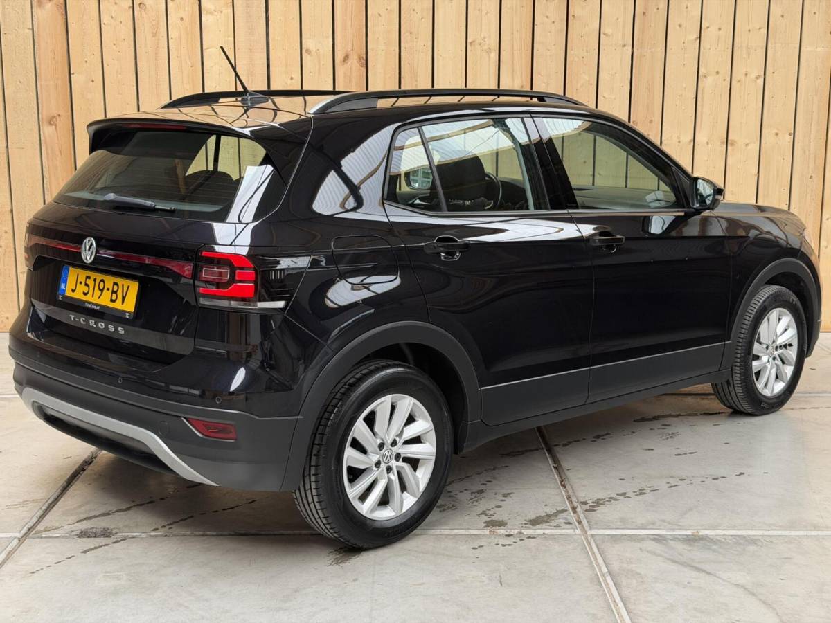 Volkswagen T-Cross Volkswagen T-Cross 1.0 TSI Life Apple CarPlay/Android Auto | Airconditioning | Cruise control adaptief | DAB ontvanger | Dode hoek detectie | Navigatiesysteem | Parkeersensoren voor en achter