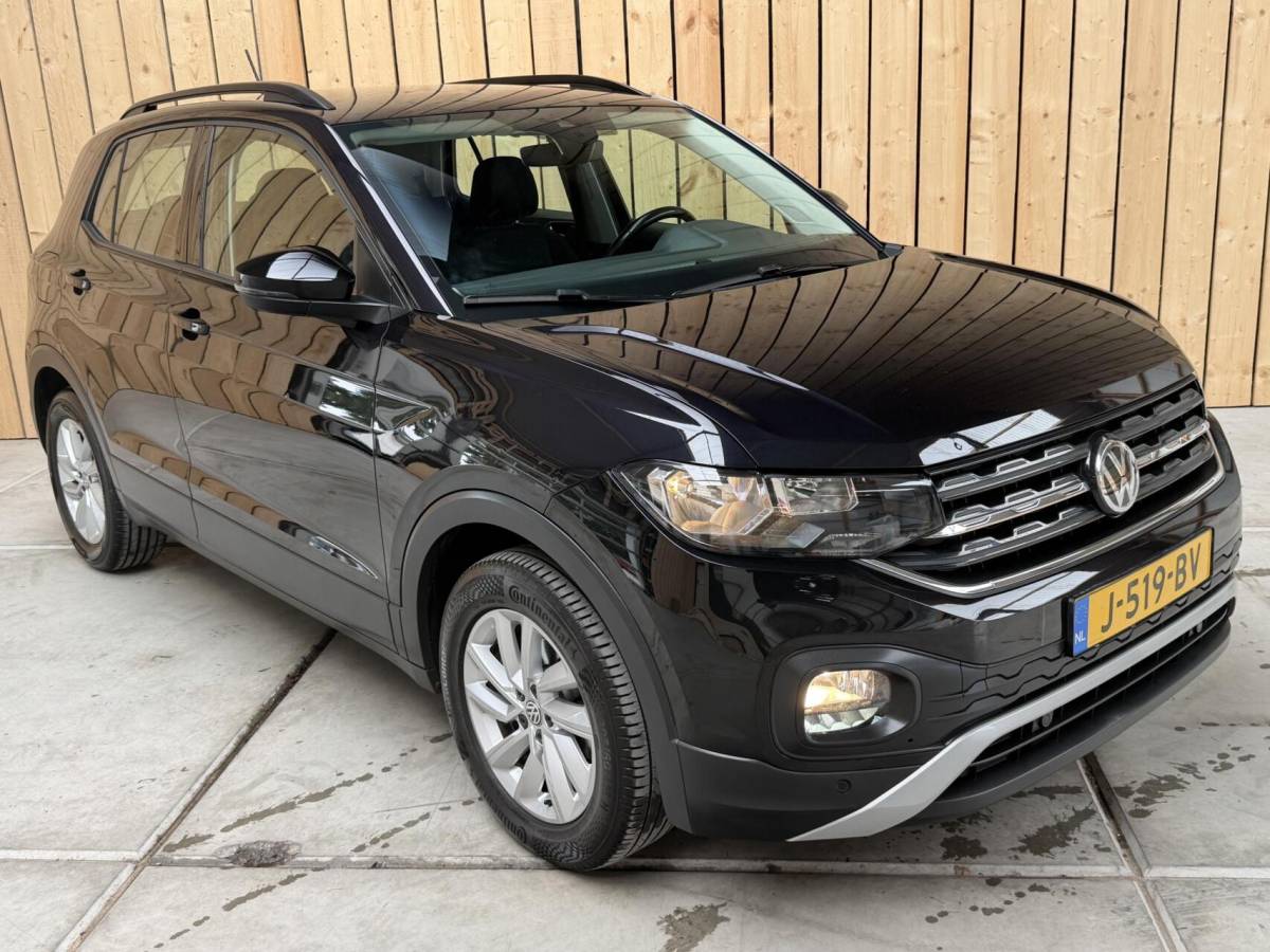 Volkswagen T-Cross Volkswagen T-Cross 1.0 TSI Life Apple CarPlay/Android Auto | Airconditioning | Cruise control adaptief | DAB ontvanger | Dode hoek detectie | Navigatiesysteem | Parkeersensoren voor en achter