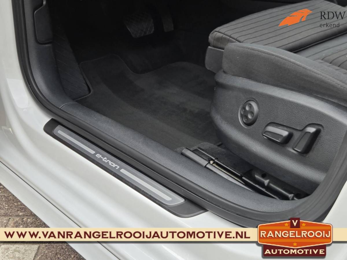 Audi A3 Audi A3 Sportback 1.4 e-tron Sport, LED kopl., ACC, pano, sportst., 17″ lmv