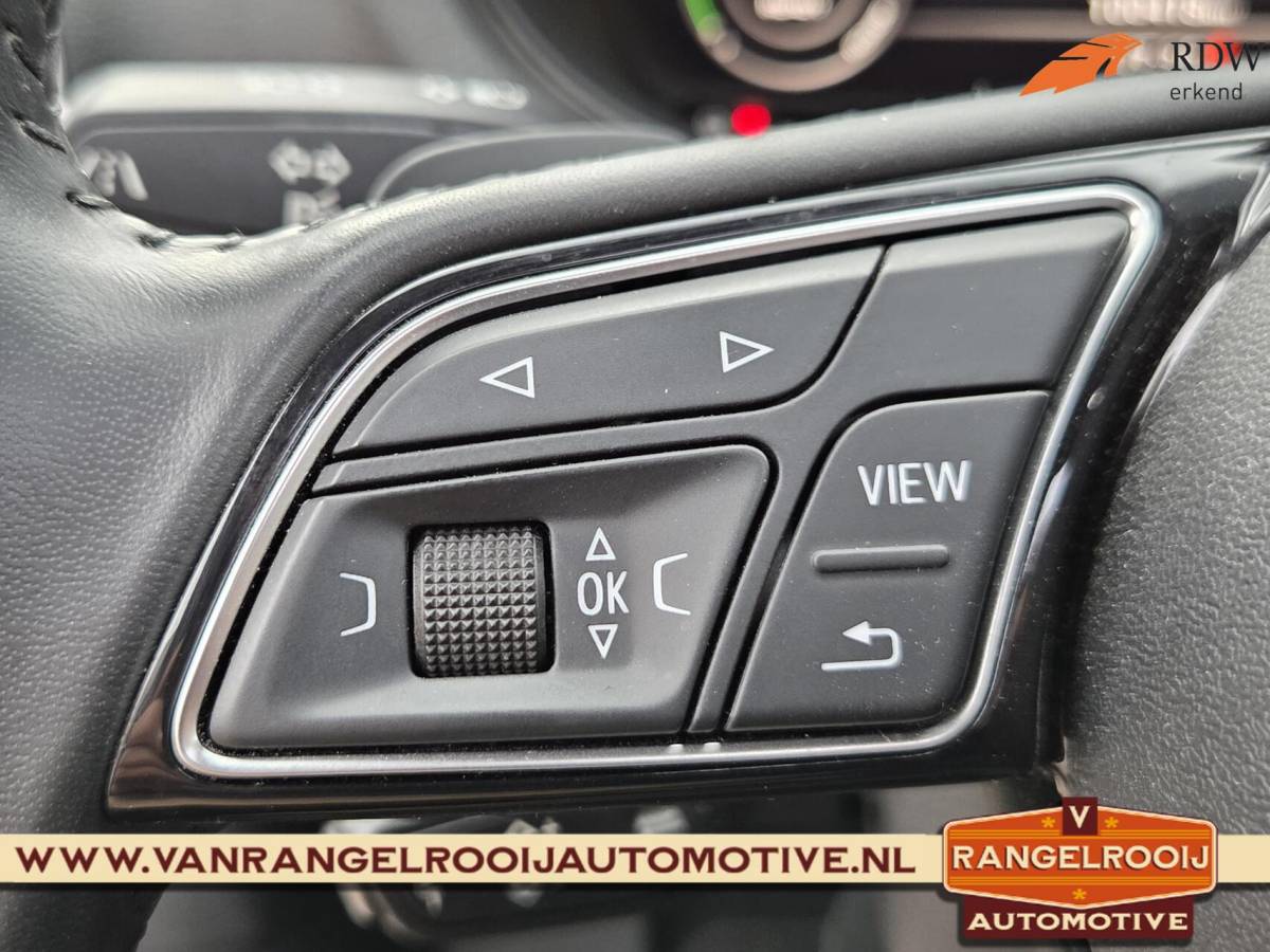 Audi A3 Audi A3 Sportback 1.4 e-tron Sport, LED kopl., ACC, pano, sportst., 17″ lmv
