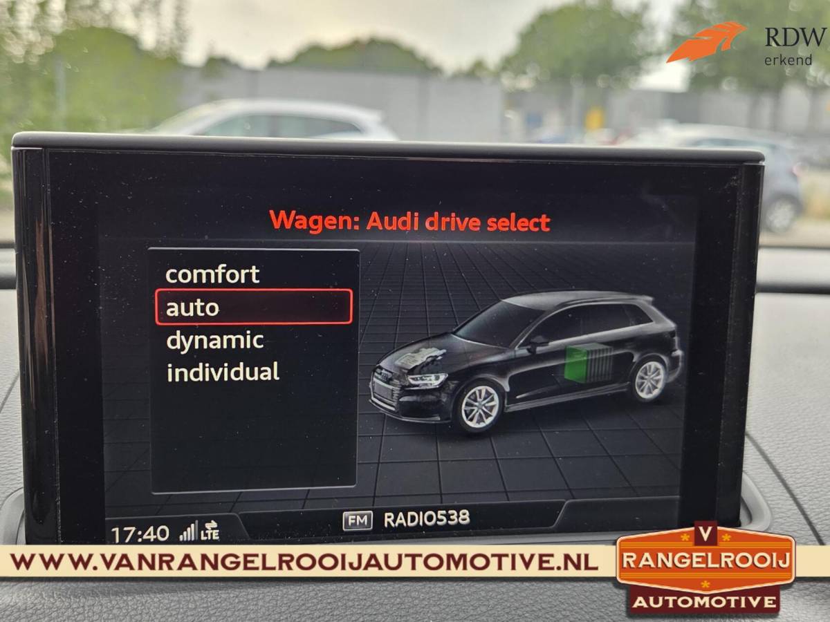 Audi A3 Audi A3 Sportback 1.4 e-tron Sport, LED kopl., ACC, pano, sportst., 17″ lmv