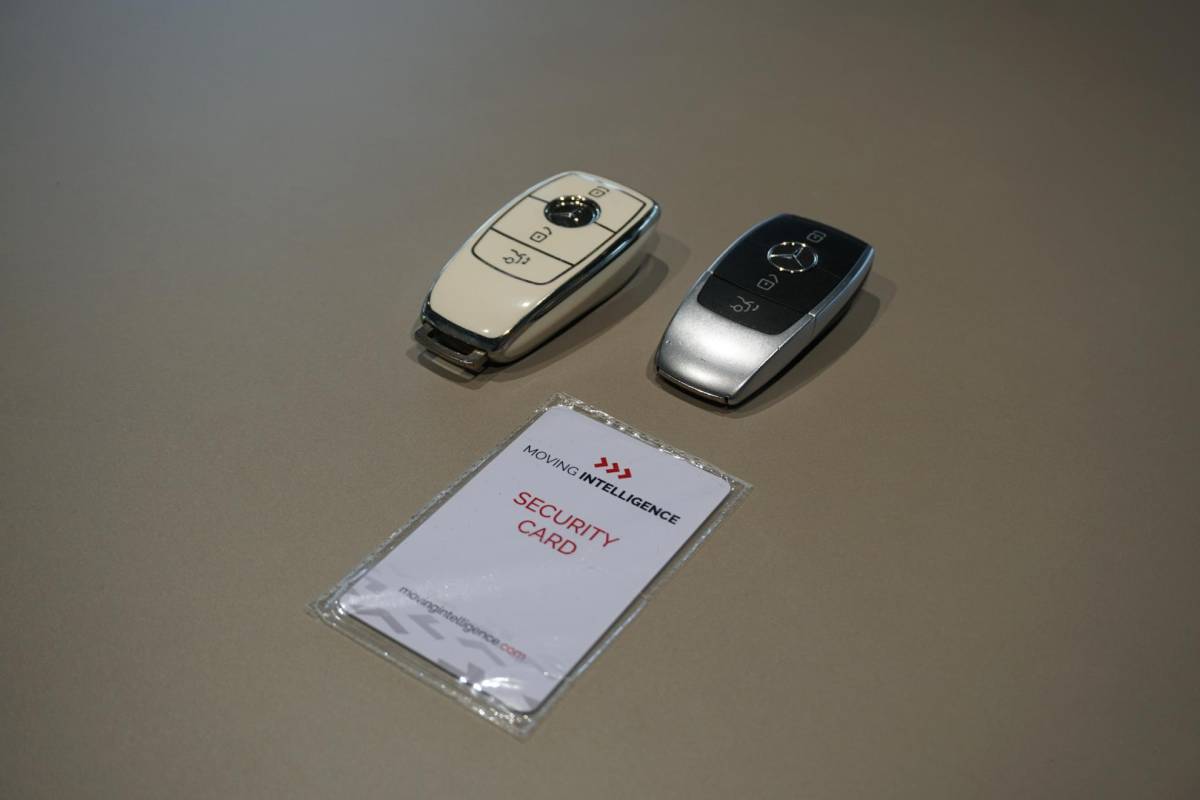 Mercedes-Benz C-Klasse Mercedes-Benz C-klasse Estate 300 d 4MATIC Premium Plus Pack AMG + 360° CAMERA / STOELVENTILATIE / PANO / BURMESTER / HUD