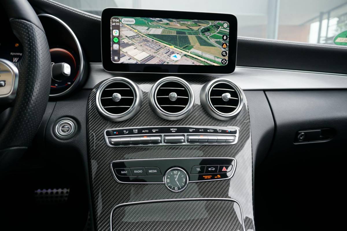 Mercedes-Benz C-Klasse Mercedes-Benz C-klasse Estate 300 d 4MATIC Premium Plus Pack AMG + 360° CAMERA / STOELVENTILATIE / PANO / BURMESTER / HUD