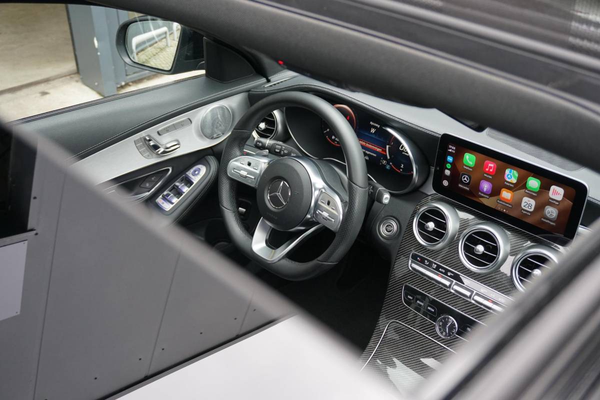Mercedes-Benz C-Klasse Mercedes-Benz C-klasse Estate 300 d 4MATIC Premium Plus Pack AMG + 360° CAMERA / STOELVENTILATIE / PANO / BURMESTER / HUD