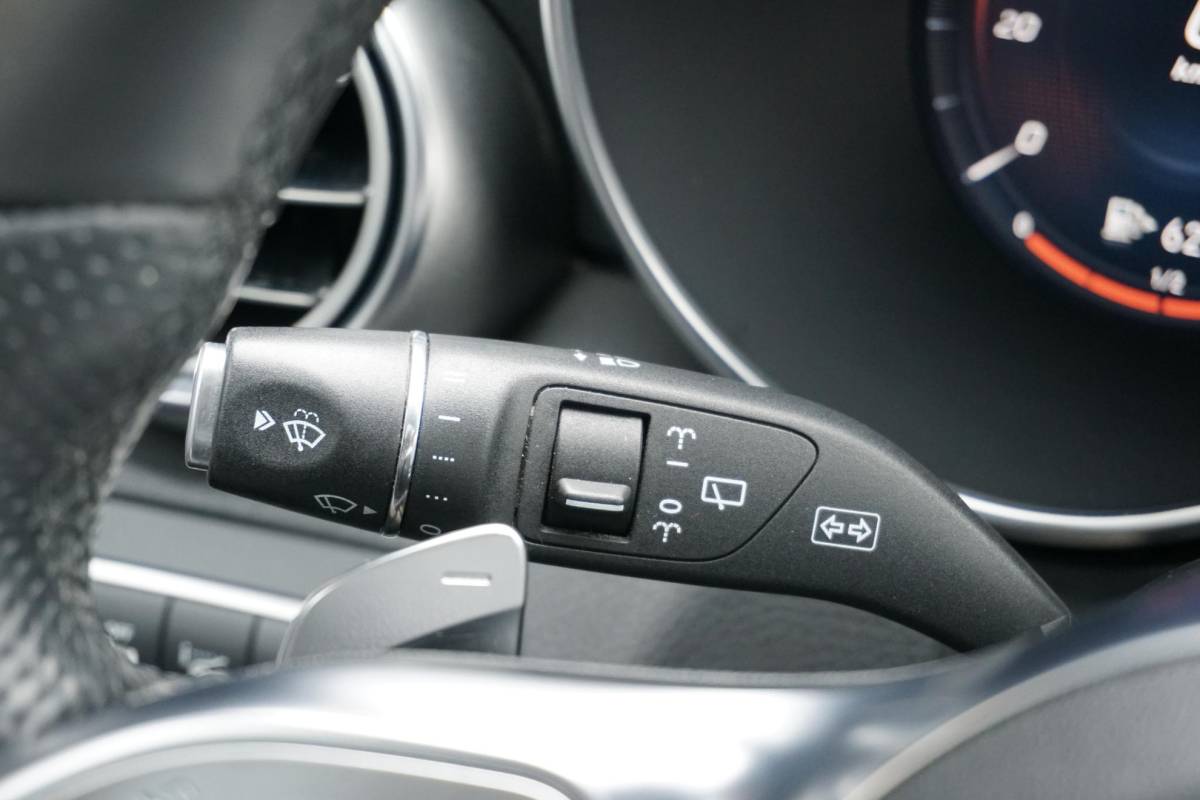 Mercedes-Benz C-Klasse Mercedes-Benz C-klasse Estate 300 d 4MATIC Premium Plus Pack AMG + 360° CAMERA / STOELVENTILATIE / PANO / BURMESTER / HUD