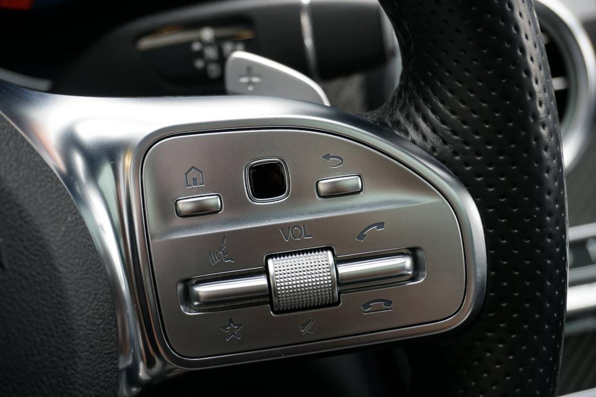 Mercedes-Benz C-Klasse Mercedes-Benz C-klasse Estate 300 d 4MATIC Premium Plus Pack AMG + 360° CAMERA / STOELVENTILATIE / PANO / BURMESTER / HUD
