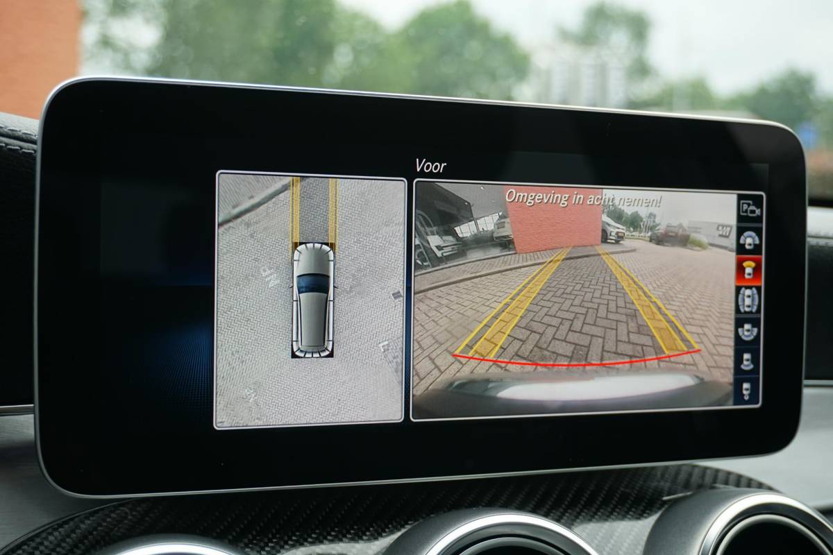 Mercedes-Benz C-Klasse Mercedes-Benz C-klasse Estate 300 d 4MATIC Premium Plus Pack AMG + 360° CAMERA / STOELVENTILATIE / PANO / BURMESTER / HUD