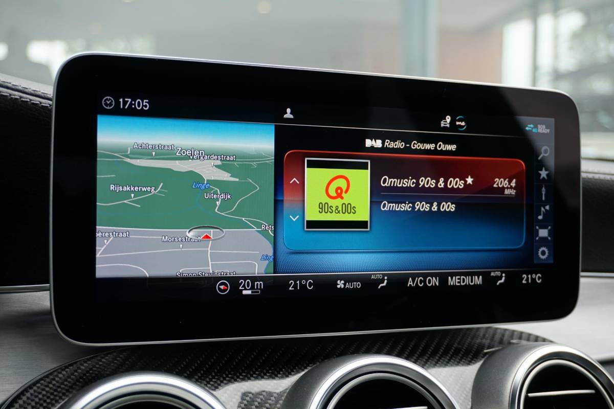 Mercedes-Benz C-Klasse Mercedes-Benz C-klasse Estate 300 d 4MATIC Premium Plus Pack AMG + 360° CAMERA / STOELVENTILATIE / PANO / BURMESTER / HUD