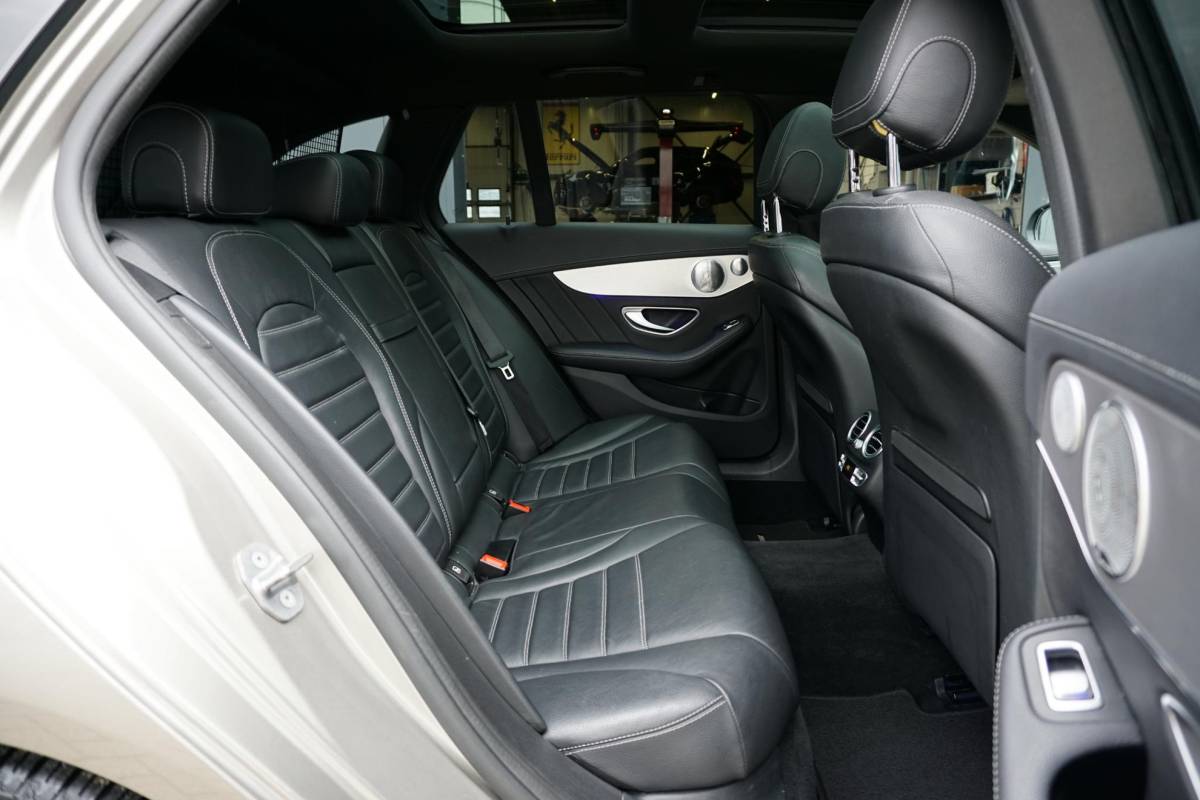 Mercedes-Benz C-Klasse Mercedes-Benz C-klasse Estate 300 d 4MATIC Premium Plus Pack AMG + 360° CAMERA / STOELVENTILATIE / PANO / BURMESTER / HUD
